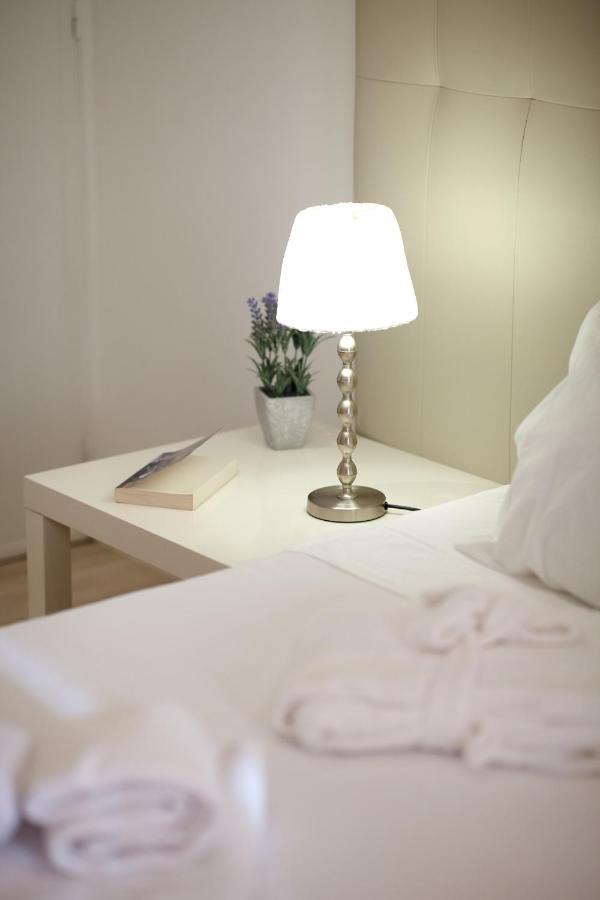 Os Reais - Apt In Front Of The Beach In Centeanes Carvoeiro  Kültér fotó